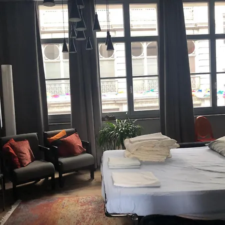 Artistically Designed * Tournai