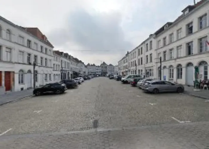 Artistically Designed ホームステイ トゥルネー